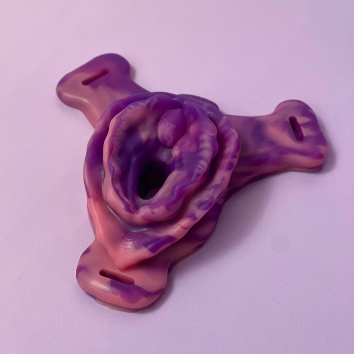 The Ryda - Vulva Silicone Grinder and Pleasure Wand Holder