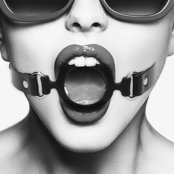 Ouch! Black & White O-Ring gag