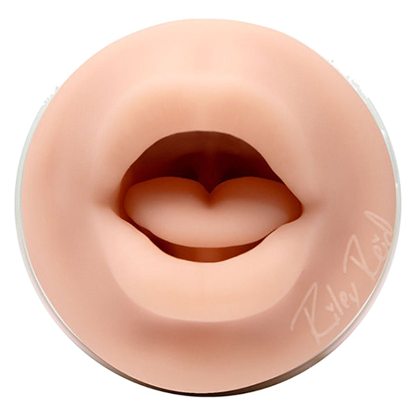 Fleshlight Girls Riley Reid oral fleshlight