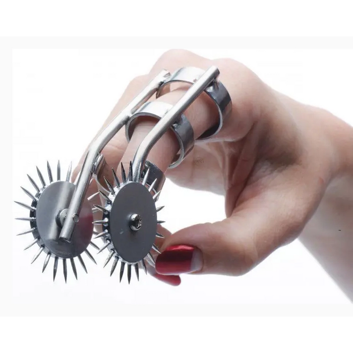Master Series Spikes double finger pinwheel
