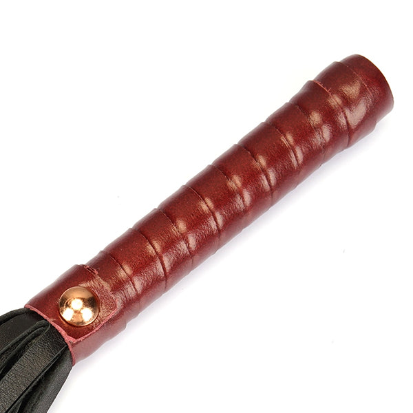 Liebe Seele Wine Red mini flogger